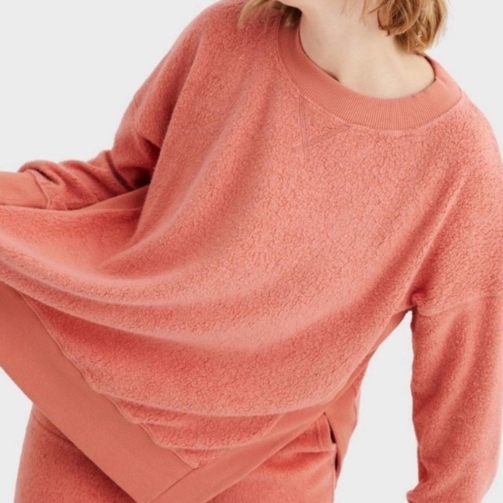 Aerie Chilled Out Crewneck Sweater Size Small Orange Fuzzy Terry